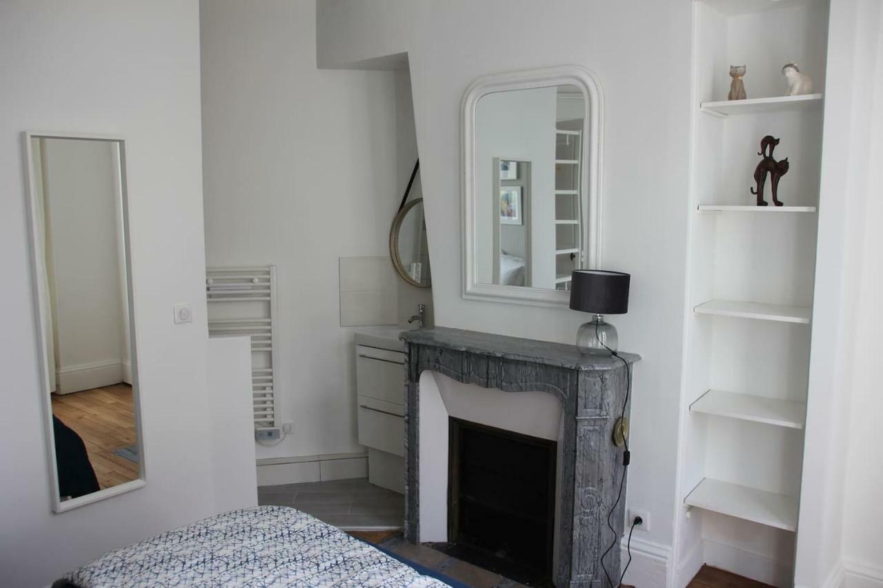 Appartement F3 Au Balcon De La Place Du Martroi Orléans Kültér fotó